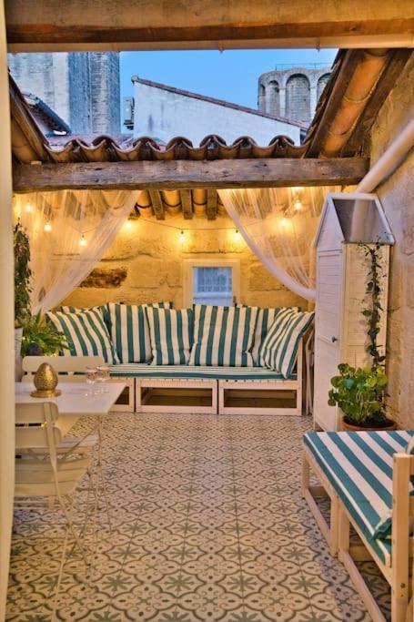 Appartement-Terrasse Centre Historique Uzès Extérieur photo