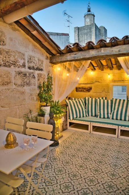 Appartement-Terrasse Centre Historique Uzès Extérieur photo